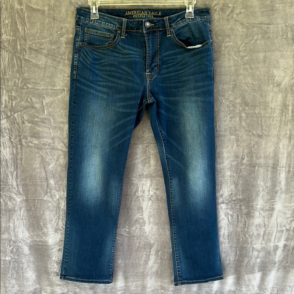 American Eagle Outfitters Blue Straight Jeans with Faded Indigo 34x30